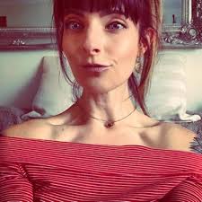 Scarlett Webster (@ScarlettWebste5)