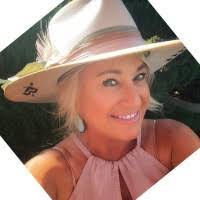 Leigh Talbot's Instagram, Twitter & Facebook