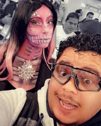 في احد المعارض وتصوير مع ال cosplay jokergya q8 youtuber vlogger يوتيوب يوتيوبر ف halloween face halloween face makeup face makeup