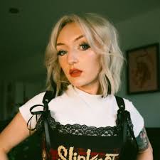 Stefanie Short (@stefanie_shortx)