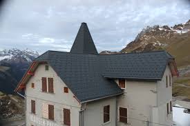 You can view all accommodation options on the klausenpass map, to select those that are most central or closest to points of interest in the city. Prefa Dach Hotel Klausenpass Toni Gisler