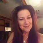 Julie Fenimore's Instagram, Twitter & Facebook