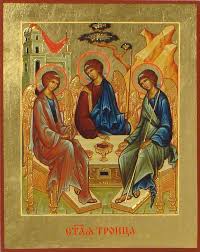 Icoana sfintei treimi a fost zugrăvită de sfântul cuvios andrei rubliov în anul 1410, după o temă clasică din iconografia bizantină, ospitalitatea lui avraam. Icoana Sfintei Treimi Icoane Ale Tuturor SfinÈ›ilor Fotografii È™i SemnificaÈ›ia Lor