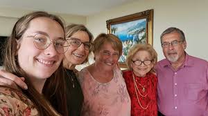 Geste der Verständigung: Gingener Familie besucht Überlebende aus  Geislinger KZ-Außenlager