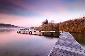 Un Matin De Novembre Au Lever Du Jour Sur Le Lac D Annecy Lac Annecy Lac Annecy