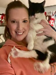 Looking for a staycation for my two frenchies for August/September for a  week. Struggling to find anyone who will take them because they are not  neutered. First time leaving my babies 😢