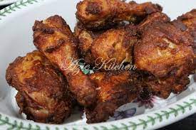 Literally translated from malay, ayam goreng berempah means 'spiced fried chicken'. Ayam Goreng Berempah Istimewa Azie Kitchen