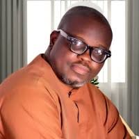 600+ "Eche" profiles