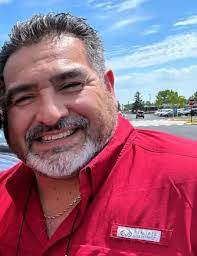 Orlando Carreon's Instagram, Twitter & Facebook