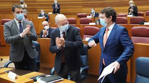 Nunca se ofrecieron recompensas a integrantes de las fuerzas armadas y menos por. La Mocion De Censura Tampoco Prospera En Castilla Y Leon