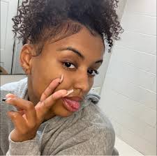 My beard is one of the most feminine things about me ❤️