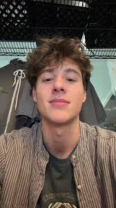 Silas Carpenter's Instagram, Twitter & Facebook