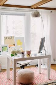 Cuando encuentres el diseño de despacho que más te inspire, guarda la foto en un álbum de ideas o contacta al profesional que realizó el proyecto para que te aconseje sobre nuevas tendencias en diseño y decoración. Montar Un Despacho En Casa Decoracion En El Hogar