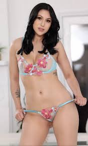 Alexa Chains - NVG | Porn Fan Community Forum