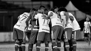 November waren 71 der 77 insassen ums leben gekommen. Kein Tag Wie Jeder Andere Der Absturz Von Chapecoense Special 2019 Alle Sportarten Eurosport Deutschland