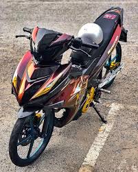 Sarah ketika dihubungi berkata, itu adalah sebagai kejutan dan tanda cinta buat suaminya yang baru membeli motosikal jenis yamaha y15zr itu dua minggu lalu. 110 Y15zr Modified Ideas In 2021 Yamaha Motorcycle Yamaha Motor