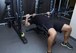 Are there any smith machine bench press benefits? Smith Machine Bench Press Musqle