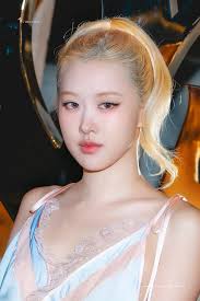 UNIVERSAL BLACKPINK added a new photo.