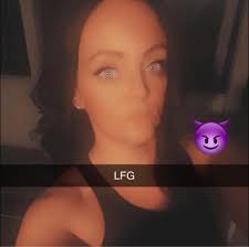 Hello I wanted to ask if anyone knows a place that does a backsplash for a  kitchen? Thank you in advance