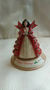 Hallmark 1997 Holiday Barbie Keepsake Ornament Collectors Series Mib 15012455090 Ebay In 2020 Keepsake Ornaments Holiday Barbie Ballerina Ornaments