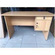 Toko furniture kami jual meja kantor berkualitas dengan harga murah baik model meja kantor modern, minimalis, serta unik. Meja Kerja Harga Terbaik Furniture Perlengkapan Rumah Agustus 2021 Shopee Indonesia