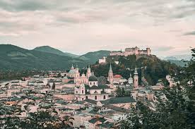 Dafür begeben wir uns in den untergrund, wandeln auf friedhöfen und besuchen ein kloster. Salzburg Sehenswurdigkeiten Unsere Highlights Tipps