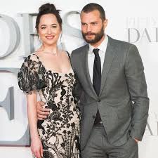 Im raum gegenüber wunderten sich währenddessen die erwachsenen gäste darüber, seit wann christian grey so gelb und eckig ist. Fifty Shades Of Grey 10 Fakten Die Bisher Niemand Verraten Hat Cosmopolitan
