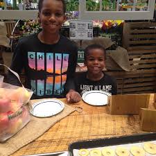 Pin On Knightdale Lowes Foods Community Table