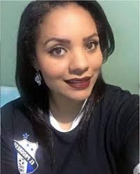 Así es Sandra Euceda, la guapa fisioterapeuta del Honduras Progreso