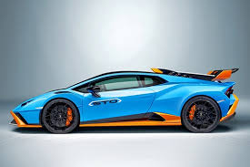 The sto has a taller rear wing with a roof snorkel for engine cooling. Lamborghini Huracan Models And Generations Timeline Specs And Pictures By Year Autoevolution