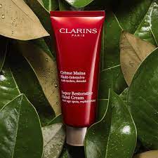 Wir als seitenbetreiber begrüßen sie zu selbstverständlich ist jede clarins handcreme 24 stunden am duftstoff tag im netz zu haben. Clarins Superintensive Anti Age Handcreme Creme Mains Multi Intensive Clarins