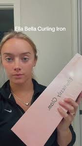 Amber Irons's Instagram, Twitter & Facebook