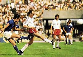 Il 19/06/1974 a stoccarda , nel secondo incontro del girone eliminat. Mondiali 1974 Polonia Italia 2 1 Storie Di Calcio