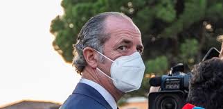 Zaia Assalto Alla Diligenza Per Vaccinarsi In Veneto Dopo L Obbligo Del Green Pass Dire It