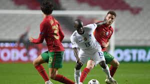 World champion with france, world cup russia 2018 n'golo kanté footballer description n'golo kanté is a french professional footballer who plays as a central midfielder for premier league club chelsea and the france national team. Portugal France 0 1 Les Notes Des Bleus Kante A La Perfection Rabiot Au Diapason Eurosport