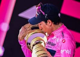 El ciclista nacional llegó a la contrarreloj individual de la etapa 21 con 1:59″ de diferencia sobre el italiano damiano caruso y 3. Kulss77uhyr5pm