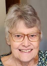 Carol Hetzel's Instagram, Twitter & Facebook