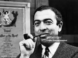 16 Photos & High Res Pictures