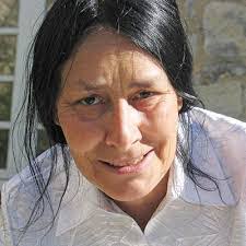 Suzanne Canada's Instagram, Twitter & Facebook