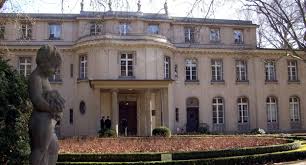 De villa am großen wannsee nummer 56/58. Gedenkstatte Haus Der Wannsee Konferenz In Berlin Offnungszeiten