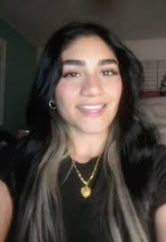 Keyla Flores's Instagram, Twitter & Facebook