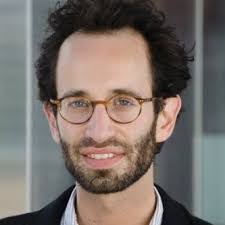 Noga Cohen's Instagram, Twitter & Facebook