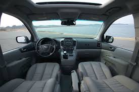The kia carnival is a minivan manufactured by kia, introduced in january 1998, now in its fourth generation and marketed globally under various nameplates — prominently as the kia sedona. Der Neue Kia Carnival Auto Motor At