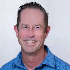 Thanks to the Pacific Coast Business Times for the Latino Educator award. I  appreciate the nomination from our Oxnard College Foundation. It was great  to have my family and colleagues in attendance. |