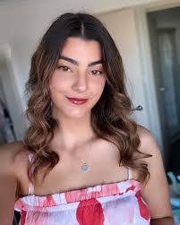 Kate Penna's Instagram, Twitter & Facebook