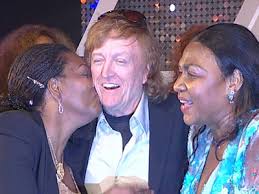 Jun 07, 2021 · frank farian widerspricht der künstlerin: Frank Farian Mit Liz Mitchell Und Marcia Barrett Tikonline De