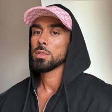 Marion Caron (@MarionCaron20)