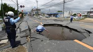 By vcorrial in types > presentations, earthquake, and japon. Un Terremoto De 6 1 En Japon Deja Al Menos Tres Muertos Y Decenas De Heridos Internacional El Pais