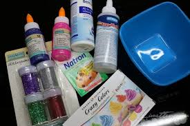 Geben sie nun einen teelöffel rasierschaum können sie auch einen slime ohne kontaktlinsenlösung und ohne natron machen. Diy Spiel Slime Selber Machen Diy Fur Kinder Limettengrun