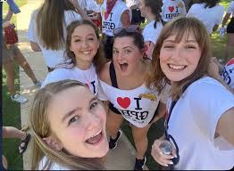 Paige Avila's Instagram, Twitter & Facebook